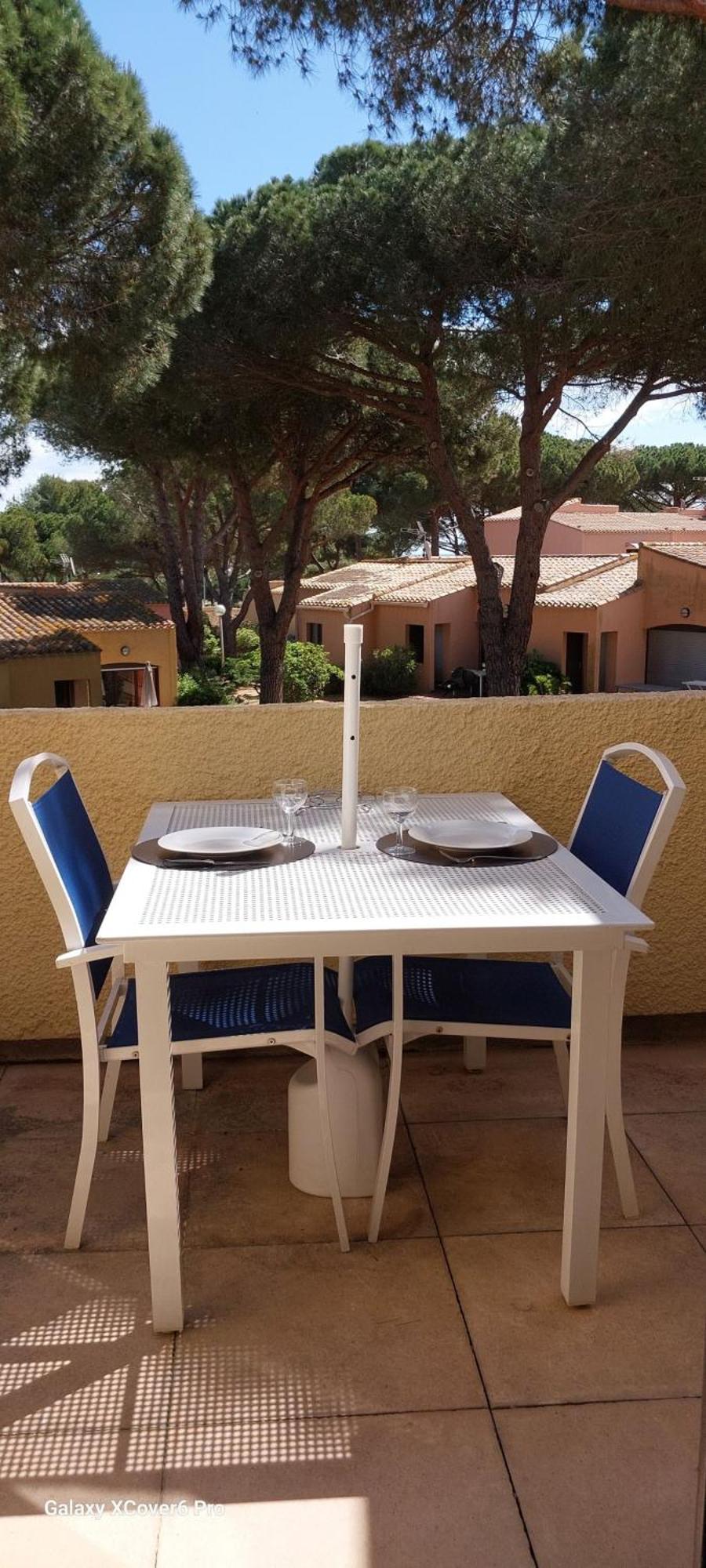 Studio Renove Dans Residence De Vacances Avec Grande Piscine Chauffee, Parking Et Terrasse Агд Екстер'єр фото